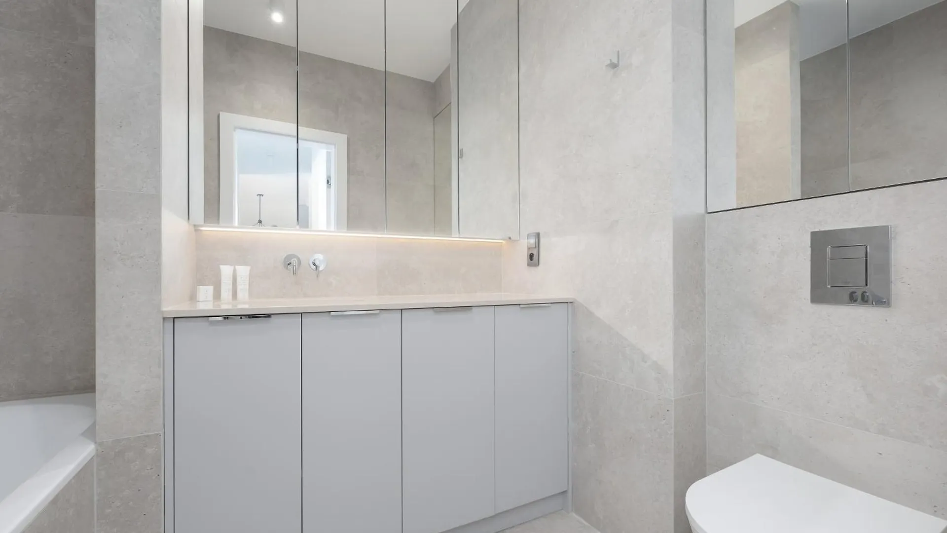 City Apartments Domaniewska With Parking Mokotow By Renters Prestige Varsovie