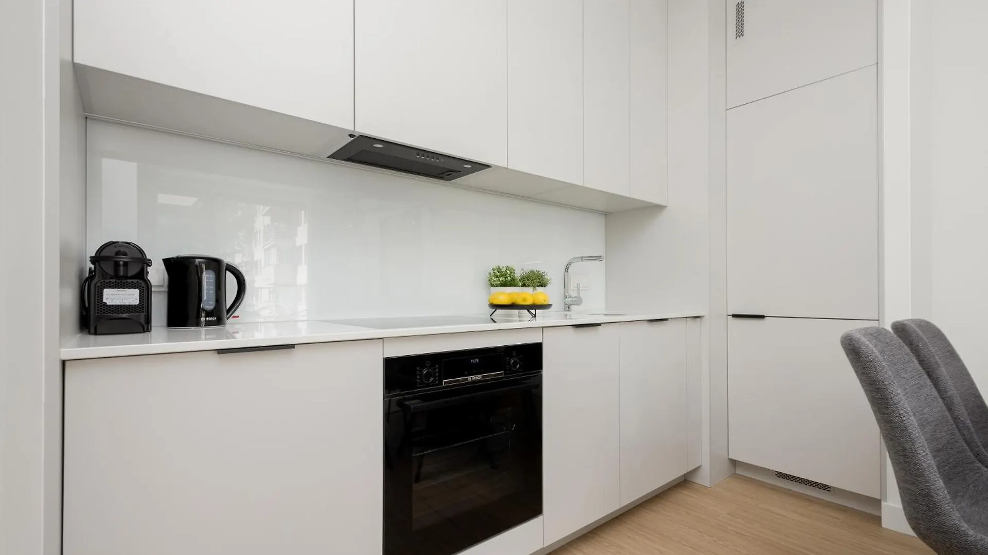 City Apartments Domaniewska With Parking Mokotow By Renters Prestige Varsovie