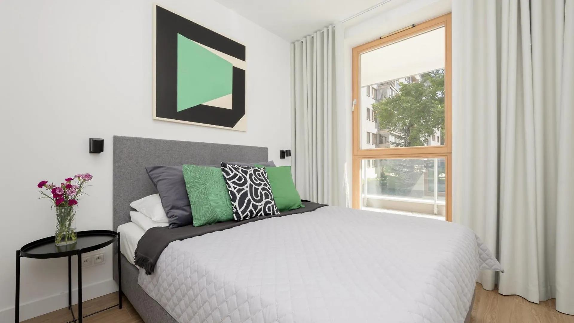 City Apartments Domaniewska With Parking Mokotow By Renters Prestige Varsovie
