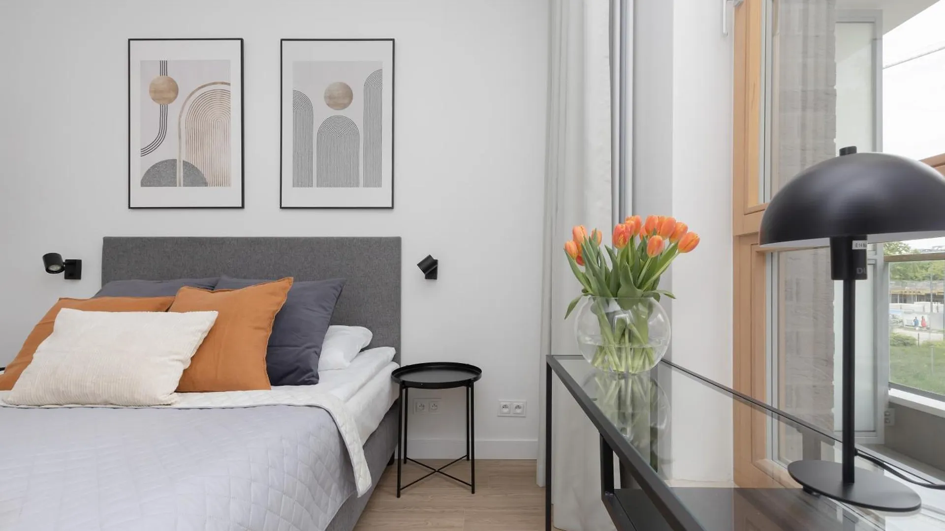 City Apartments Domaniewska With Parking Mokotow By Renters Prestige Warszawa
