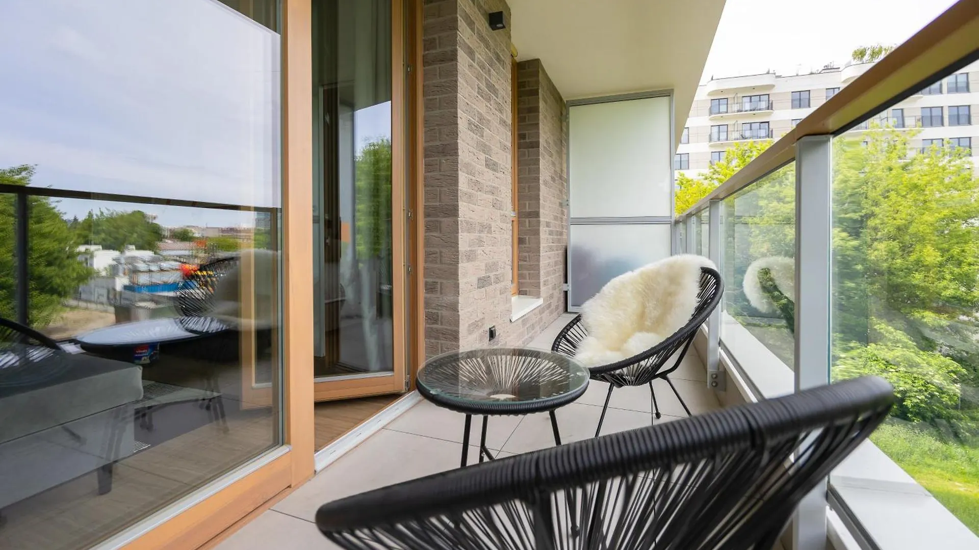 City Apartments Domaniewska With Parking Mokotow By Renters Prestige Warszawa