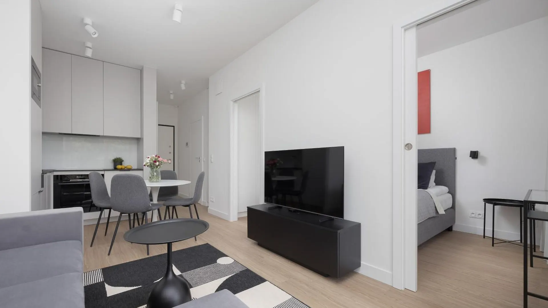City Apartments Domaniewska With Parking Mokotow By Renters Prestige Varşova Polonya